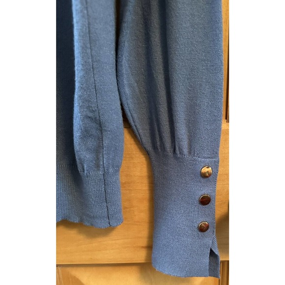 V267 NWOT, Arianna By Howards Women’s BLUE Turtleneck Gold Snaps Sweater Sz LG - Picture 8 of 11